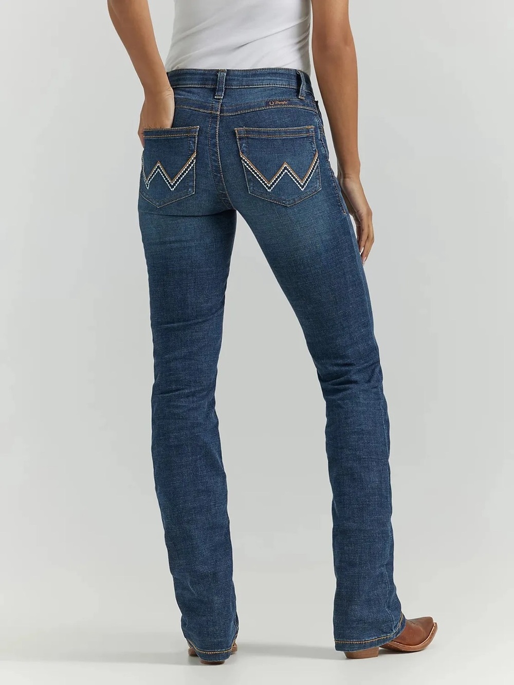 Wrangler Women's Willow Ultimate Riding Bootcut Dark Wash Jeans   Size:  32